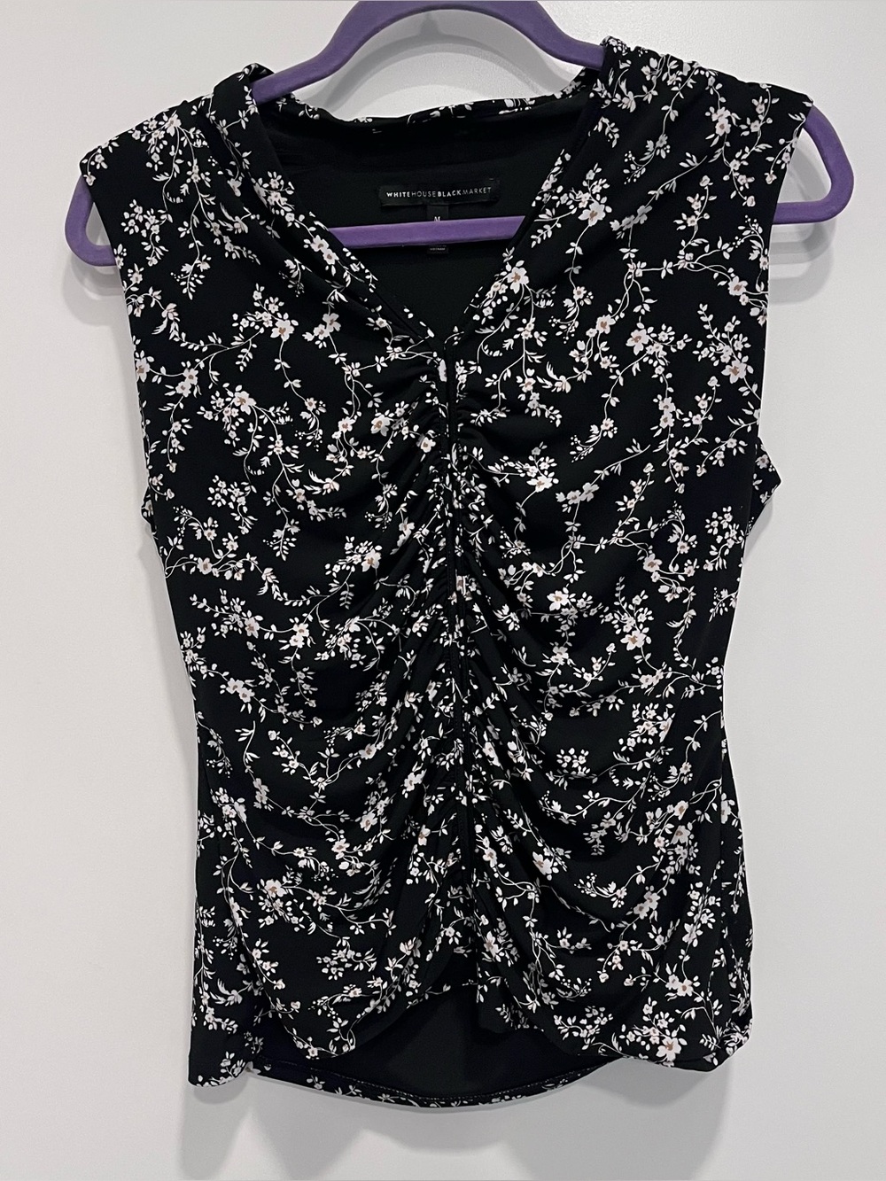 White House Black Market Black Floral Ruched V-Neck Tank Top WHBM Size Medium